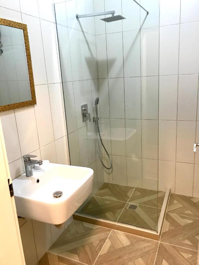 Aria Prive Vila Himare Exterior foto